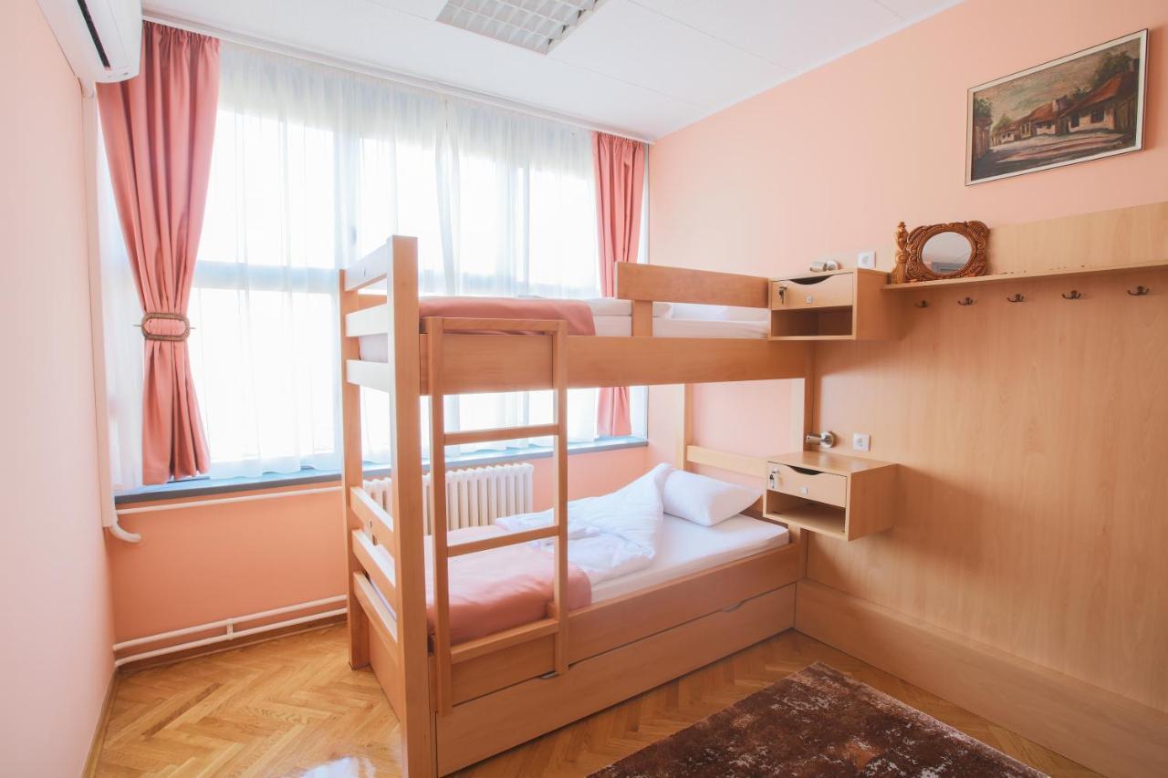 Hostel Amd Belgrád Kültér fotó