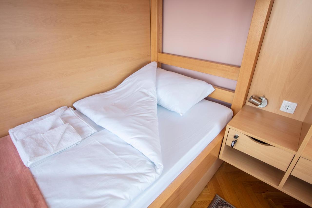 Hostel Amd Belgrád Kültér fotó